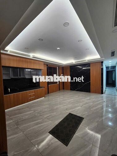 BUILDING 5 TẦNG 700M2  SÀN, MẶT TIỀN QUỐC LỘ 13, HIỆP BÌNH PHƯỚC