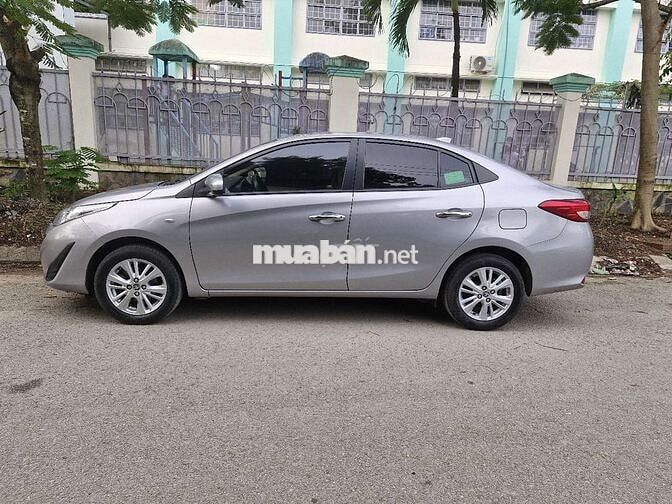 Toyota Vios E 2019 số sàn 5 chỗ màu xám