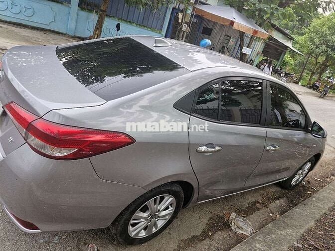 Toyota Vios E 2019 số sàn 5 chỗ màu xám