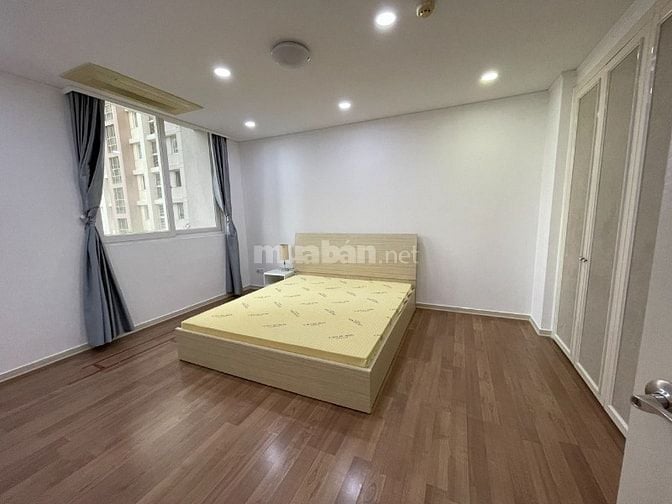 Bán CHCC Imperia Q2, SH, đặc biệt free xe hơi (115m,3pn giá 9,5ty)