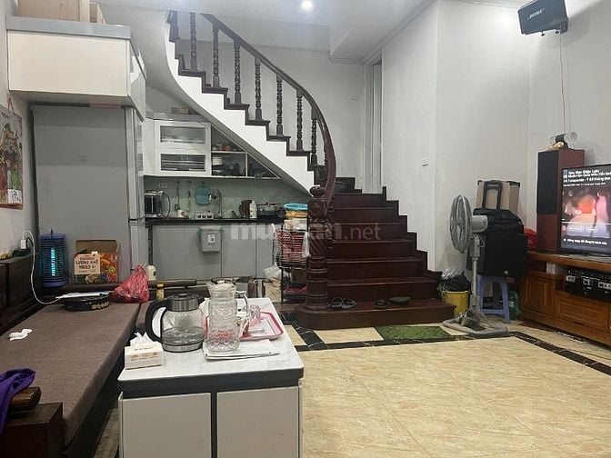 Bán gấp nhà phố Ngọc Lâm, Long Biên, DT 32m2 x 4 tầng, 3 mặt thoáng