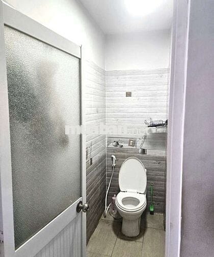 70 triệu/m2 nhà 4 tầng 4 phòng ngủ giá 4 tỷ 6 Thống Nhất Phường 15 GV