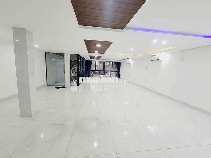 Cho thuê 3 tầng mặt tiền Hồ Xuân Hương