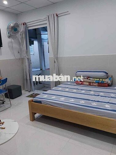 CẦN BÁN GẤP NHÀ GÓC MẶT TIỀN HẺM, HẺM XE ÔTÔ NHỎ, CÁCH LỘ ÔTÔ 100M
