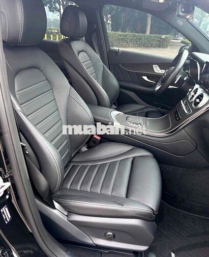Mercedes GLC300 4Matic sx 2022 màu đen lướt đẹp