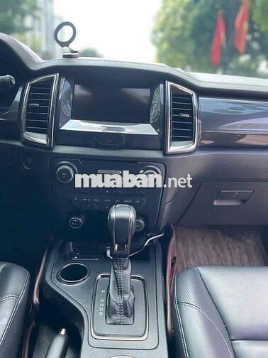 Ford Everest Titanium 2.0L AT 4x2 sx 2020 siêu đep