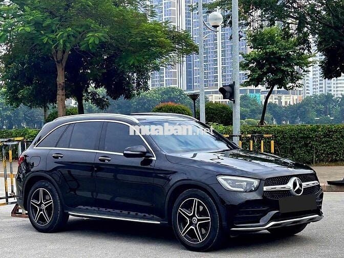 Mercedes GLC300 4Matic sx 2022 màu đen lướt đẹp