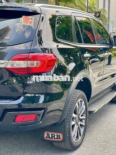 Ford Everest Titanium 2.0L AT 4x2 sx 2020 siêu đep