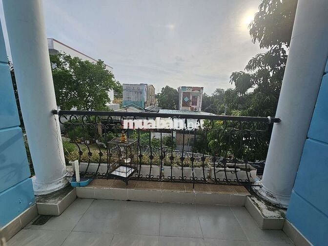 Cho thuê nhà 1902 lê văn lương