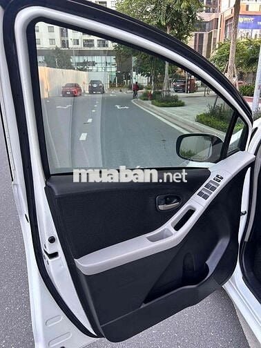 Toyota Yaris 1.3AT sx 2010 nhập Nhật siêu đẹp