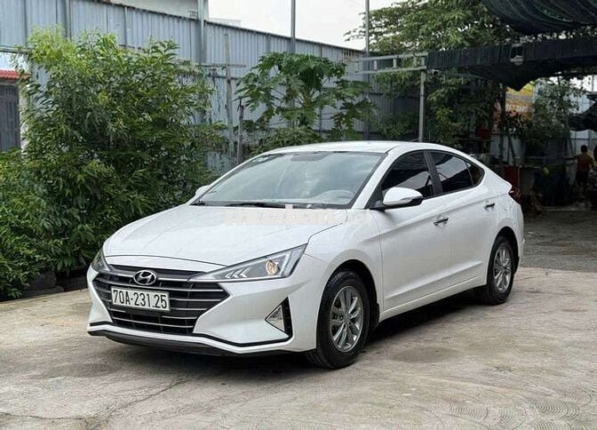 ELANTRA 1.6L SX 2019 MT 58000KM BẢO HÀNH 1 NĂM