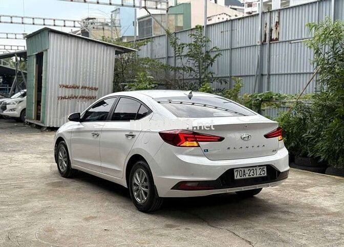 ELANTRA 1.6L SX 2019 MT 58000KM BẢO HÀNH 1 NĂM