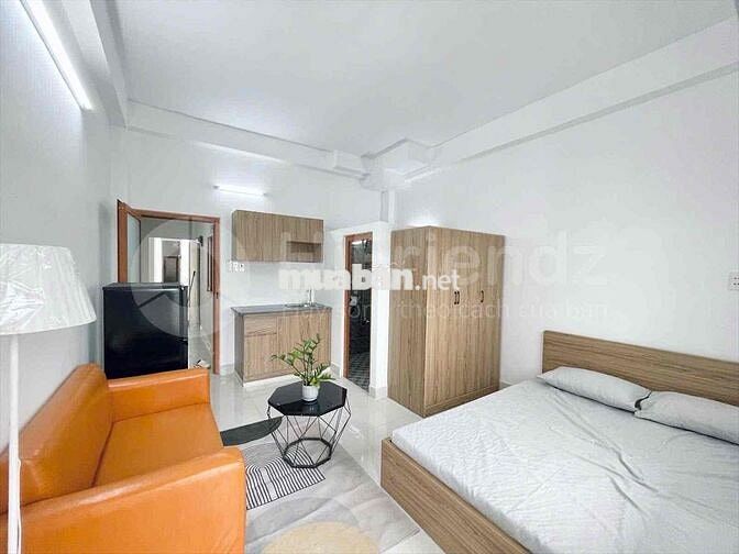 STUDIO BAN CÔNG FULL NỘI THẤT NGAY CHỢ HẠNH THÔNG TÂY