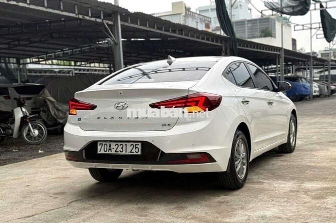 ELANTRA 1.6L SX 2019 MT 58000KM BẢO HÀNH 1 NĂM