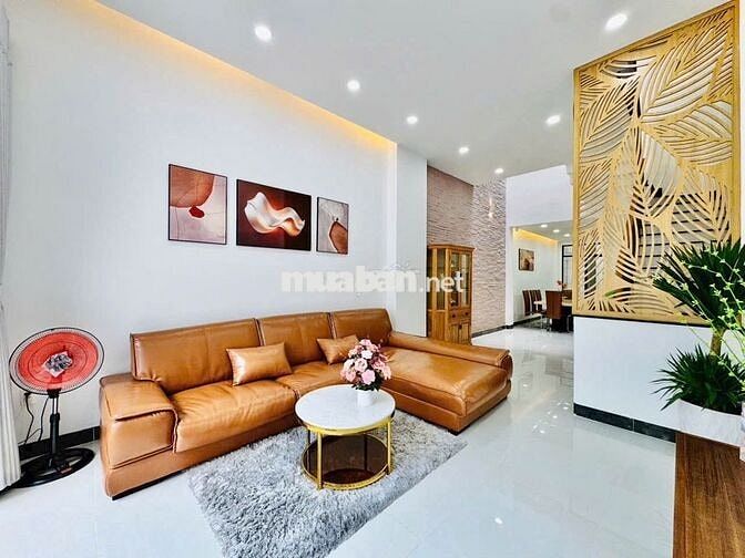 NHÀ ĐẸP SÂN RỘNG ĐƯỜNG PHẠM VĂN CHIÊU, P14, GV,HCM 80M2 3PN CHỈ 6.2 TỶ