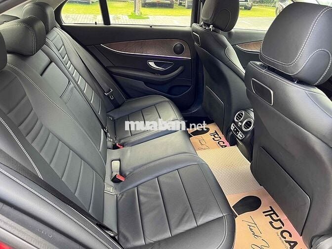 Mercedes E200 2019 - công ty xuất hoá đơn cao