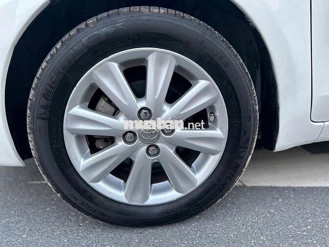 Toyota Yaris 1.3AT sx 2010 nhập Nhật siêu đẹp