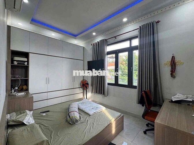 CHO THUÊ NHÀ LÔ GÓC PHÚ MỸ FULL NỘI THẤT CAO CẤP