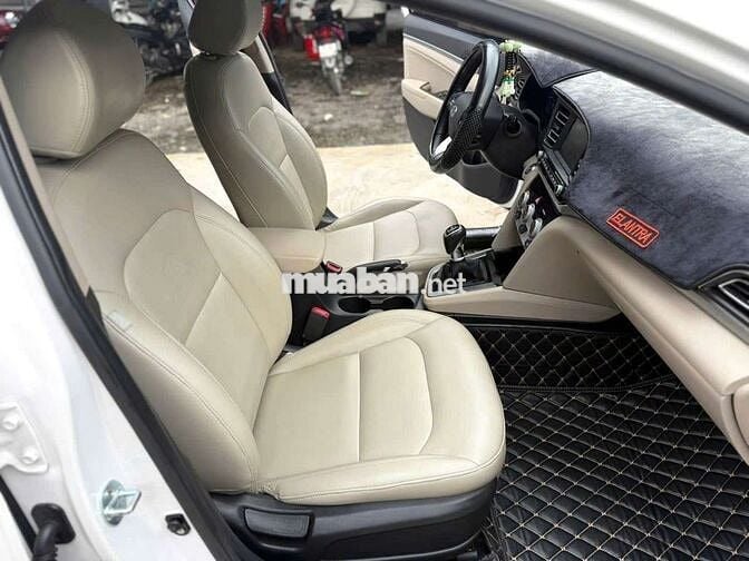 ELANTRA 1.6L SX 2019 MT 58000KM BẢO HÀNH 1 NĂM