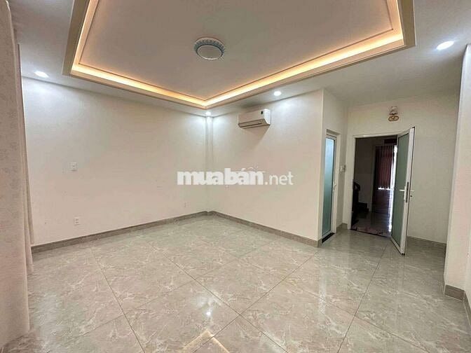 Cho thuê nhà 6pn 5wc mặt tiền Hoàng Hoa Thám Phú Lợi