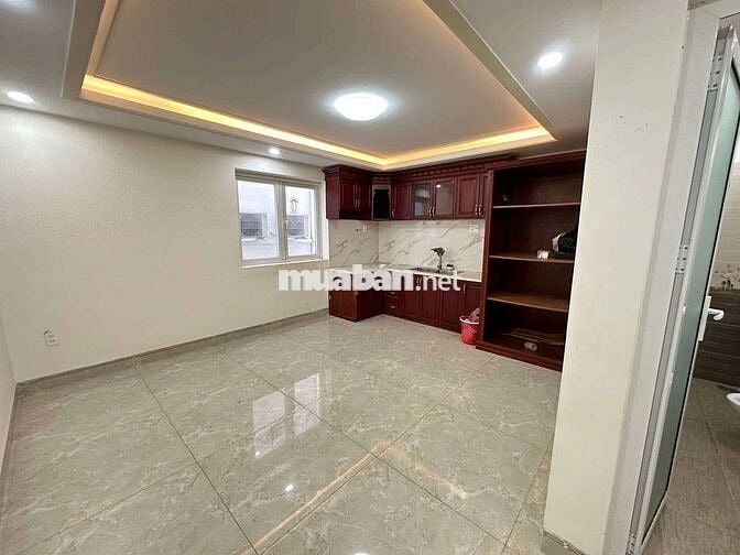 Cho thuê nhà 6pn 5wc mặt tiền Hoàng Hoa Thám Phú Lợi