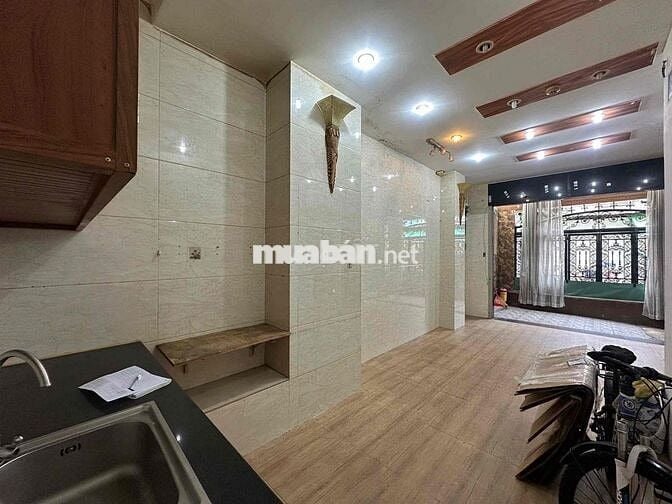 🔥CHO THUÊ MẶT BẰNG MẶT TIỀN HẺM XE HƠI - RỘNG 80m2 NGAY ĐẦM SEN 🔥