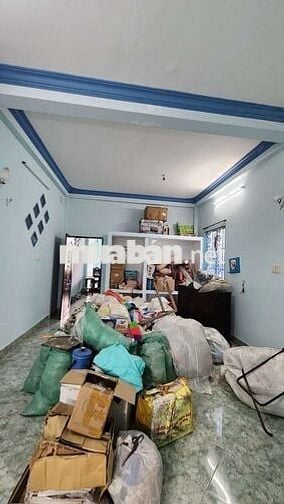 Cho thuê nhà hẻm xe hơi lầu 1+ lầu 2, diện tích sử dụng 144m²,4 phòng
