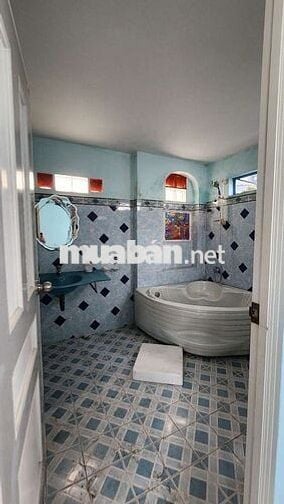 Cho thuê nhà hẻm xe hơi lầu 1+ lầu 2, diện tích sử dụng 144m²,4 phòng