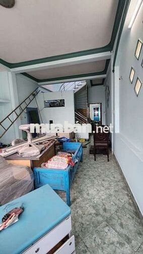 Cho thuê nhà hẻm xe hơi lầu 1+ lầu 2, diện tích sử dụng 144m²,4 phòng