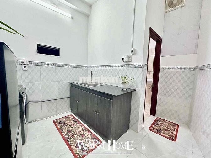 Căn hộ full nội thất 1PN tách bếp rộng 35m2 có trang bị máy chiếu