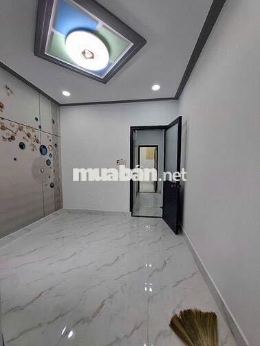Bán nhà giáp Ngã tư bốn xã, 2 tầng, nhỉnh 3 tỷ
