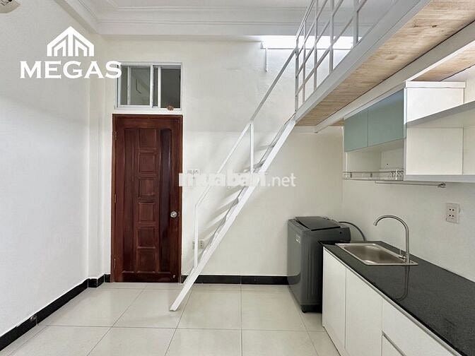 📣 CHDV Có Gác Mới 100% - Cửa Sổ - Ngay Etown Cộng Hòa_Hoàng Hoa Thám 📣