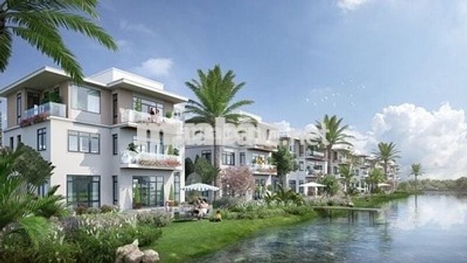 Bán nhà 4 Tầng xây sẵn dt 120m2 liền kề Phú Mỹ Hưng Q7