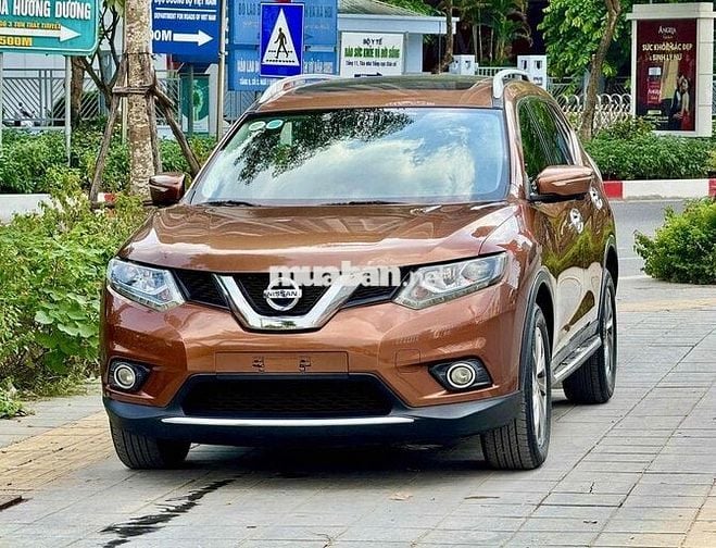Nissan X trail 2016 2.5 SV 4WD - 10 km