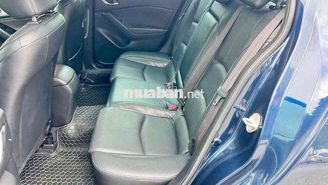 Mazda 3 2018 1.5 AT Sedan - 7 km