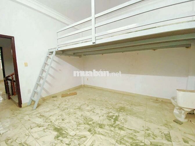 Phòng mới cửa sổ bancol thoáng gần IUH cs2