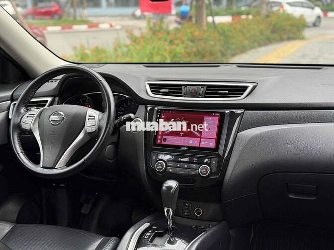 Nissan X trail 2017 2.5 SV 4WD Premium - 11 km