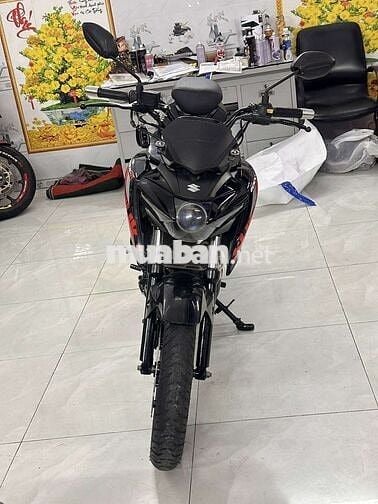 Xe máy Suzuki Gsx S150 màu đen 2017
