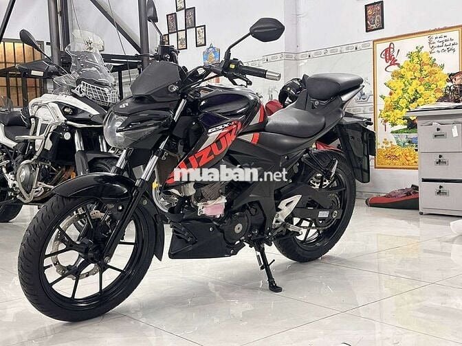 Xe máy Suzuki Gsx S150 màu đen 2017