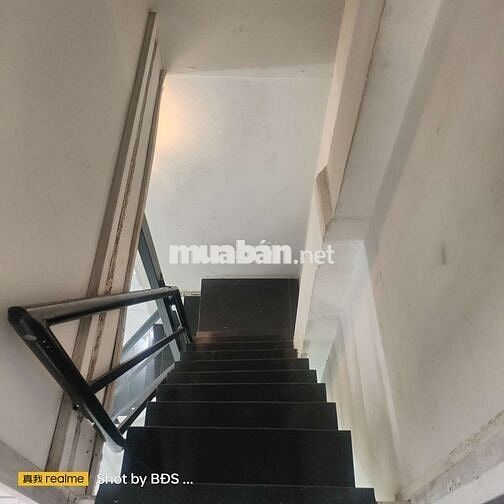 Nhà 1trệt 1lầu có 1pn 1wc khu dân cư HBC 1tỷ450