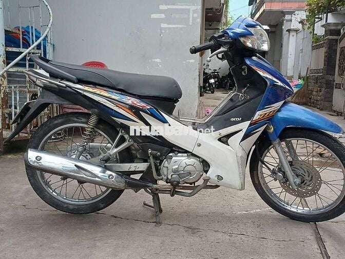 Wave rs 110 bstp 7tr500 
Máy zin  êm.
Dàn ngoài