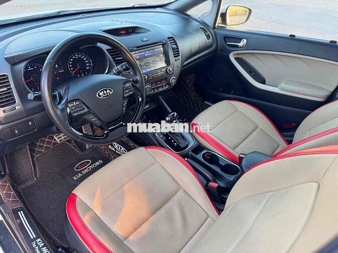 Kia Cerato 2017 2.0 AT - 7000 km