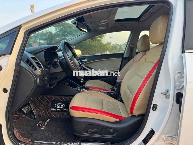 Kia Cerato 2017 2.0 AT - 7000 km