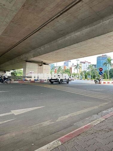 🏡 NHÀ LÔ GÓC 3 TẦNG HIỆN ĐẠI – SẴN Ở LUÔN – VỊ TRÍ ĐẮC ĐỊA TẠI VĨNH TH