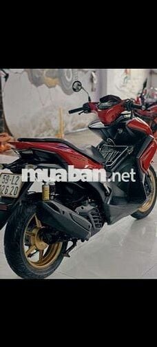 Xe máy Yamaha NVX 155 ABS màu đỏ 2018