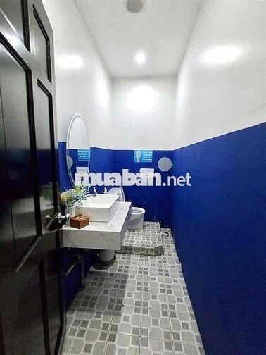 Cho thuê nhà 3 lầu góc 2 mặt tiền đường Trần Hưng Đạo
