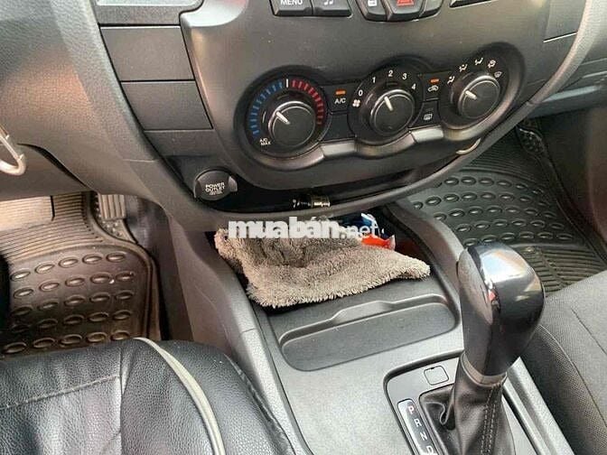 Ford Ranger 2016 XLS 2.2L 4x2 AT - 90000 km
