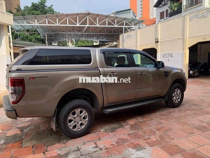 Ford Ranger 2016 XLS 2.2L 4x2 AT - 90000 km