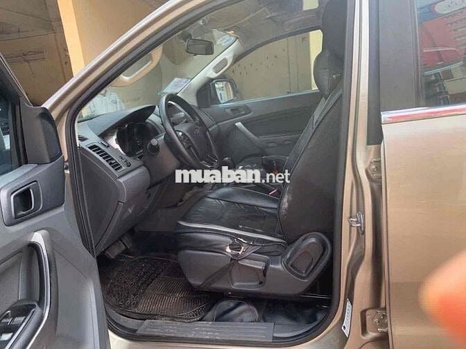Ford Ranger 2016 XLS 2.2L 4x2 AT - 90000 km