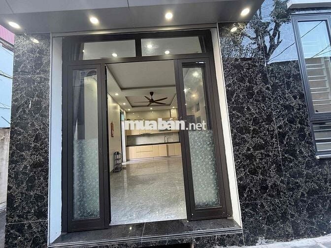 CHỈ HƠN 4 TỶ XÍU- NHÀ 3 TẦNG MỚI -    LÔ GÓC  ĐƯỜNG OTO ĐỖ CỬA -THIẾT